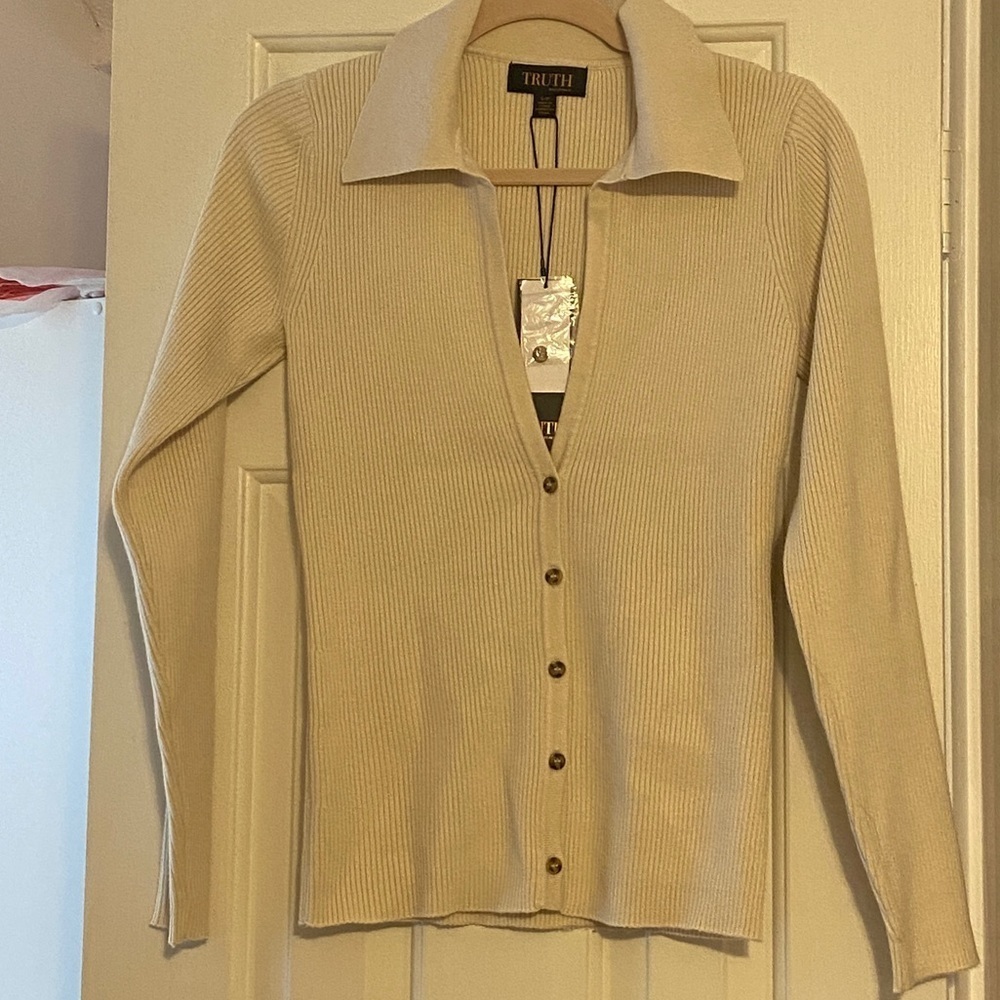 Truth by Republic Cream Ribbed Collared Sweater Size S NWT - Picture 7 of 15